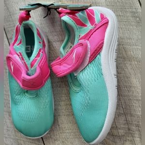 Kids Speedo Water Velcro Shoes Size M 7-8